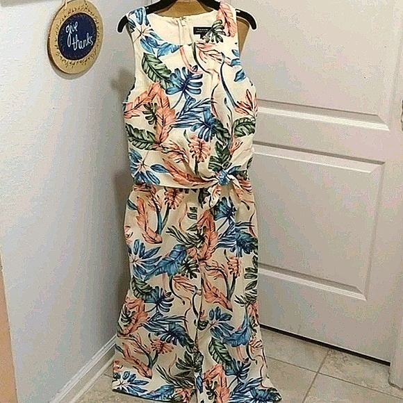 Tahari ASL Sleeveless Printed Linen Jumpsuit - Picture 3 of 11